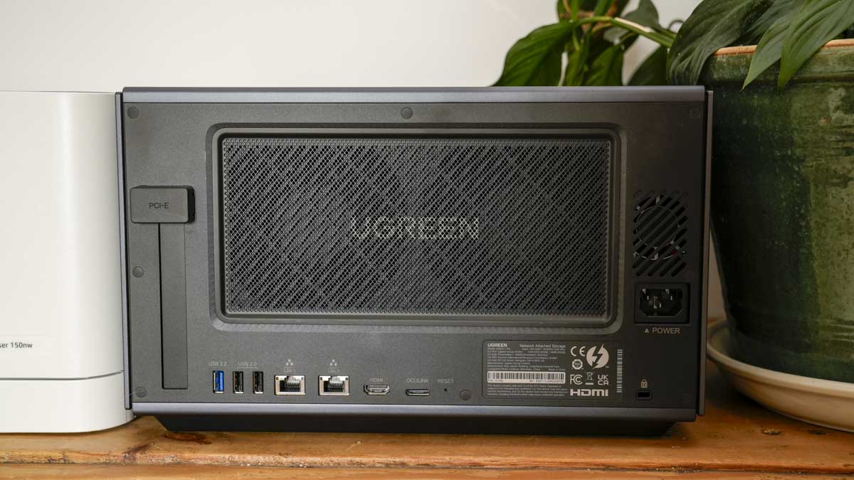 UGREEN NASync iDX6011 Pro