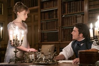 Daphne Bridgerton (Phoebe Dynevor) with Antony Bridgerton (Jonathan Bailey) in 'Bridgerton' season 2.