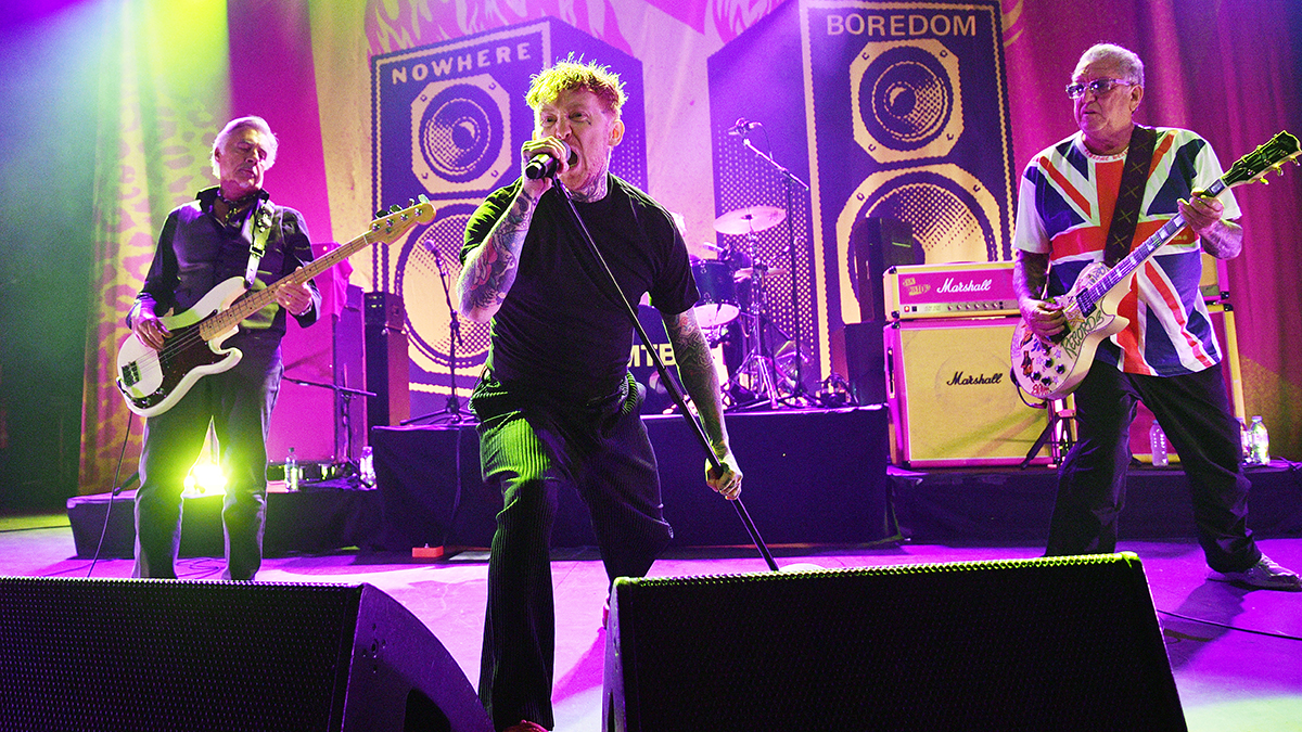  Frank Carter (C) performs with Glen Matlock and Steve Jones of the Sex Pistols at O2 Forum Kentish Town on September 26, 2024 in London, England