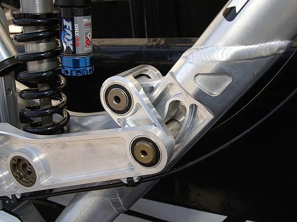 The unique suspension kinematics requires the use of this complex forward pivot.