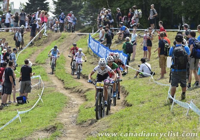 Jolanda Neff (Liv Pro XC Team) at the front on the start loop