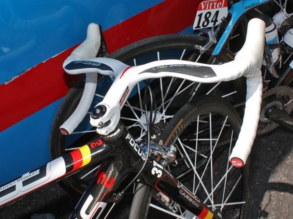 Bright white FSA Plasma integrated bars adorn the front end of Wegmann's machine.