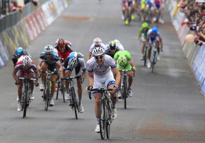 John Degenkolb (Team Argos-Shimano) digs deep on the finishing straight
