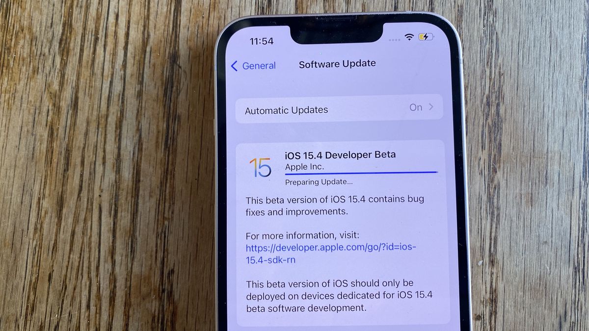 A atualização do iOS 15.4.1 saiu – e deve corrigir o problema de drenagem da bateria do iPhone