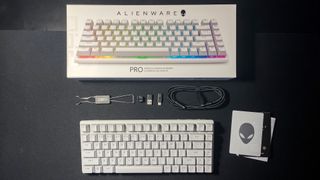 Alienware Pro Wireless keyboard unboxed