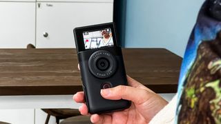 Selfie mode on the Canon Powershot V10