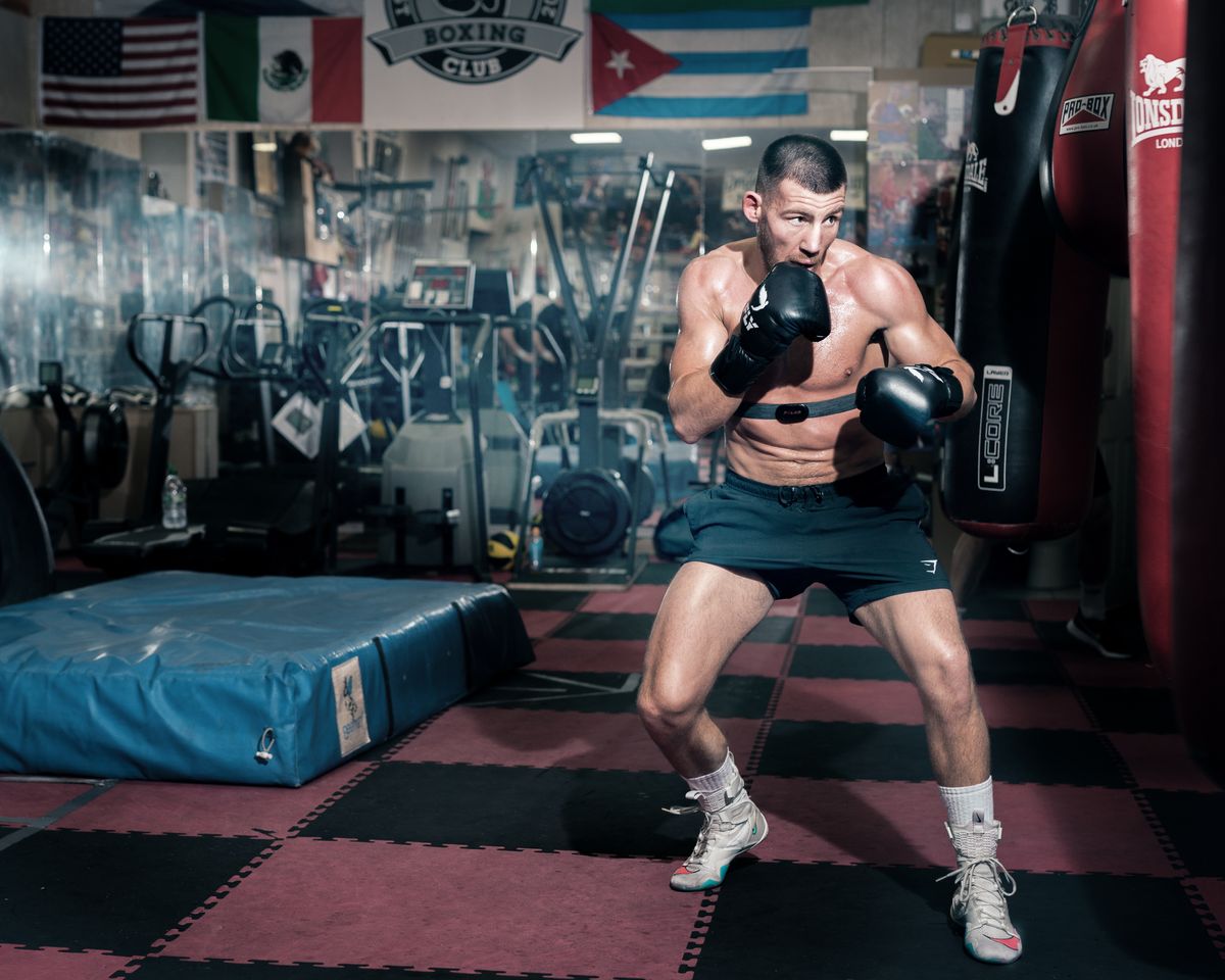 Boxer portraits with off camera flash