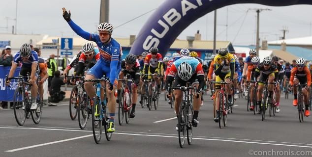 Brenton Jones (Avanti) wins stage 3