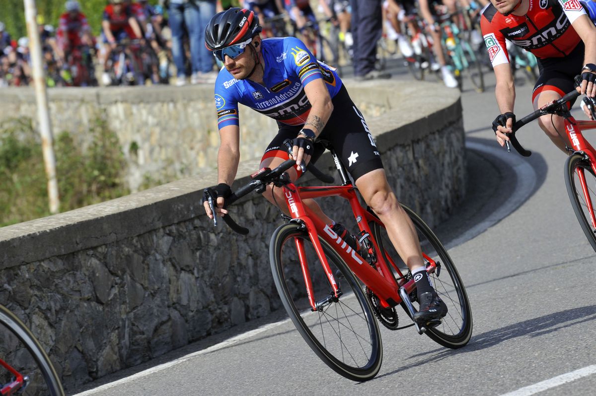 Damiano Caruso (BMC) in the leader's jersey