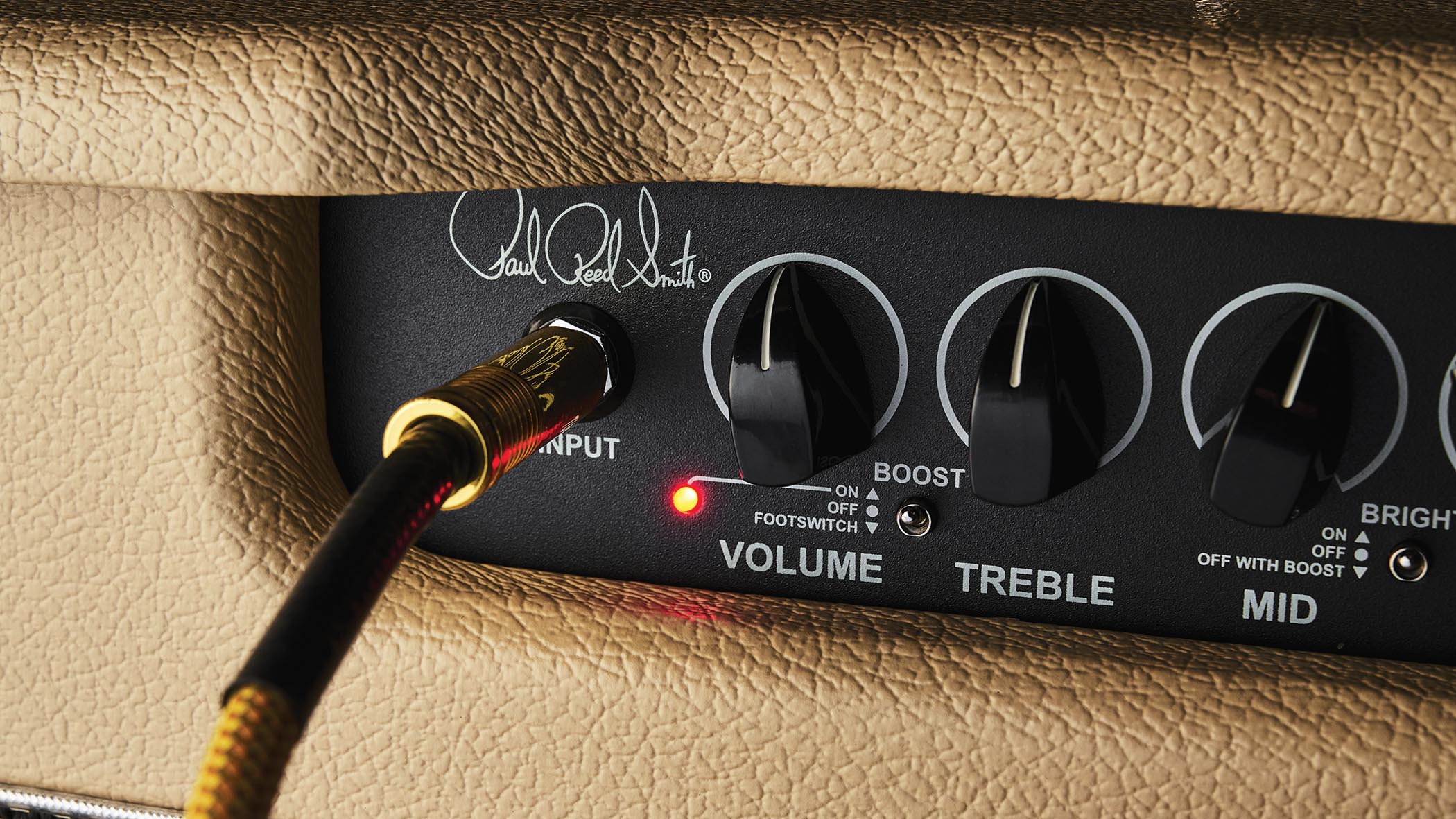 PRS DGT 15 Combo: The combination of blonde Tolex &amp;ndash; nodding to the Fender brown-panel years &amp;ndash; with a Marshall-style salt-and-pepper basket-weave speaker grille cloth evoke the classic designs of 60s US amps as much as the amp does tonally