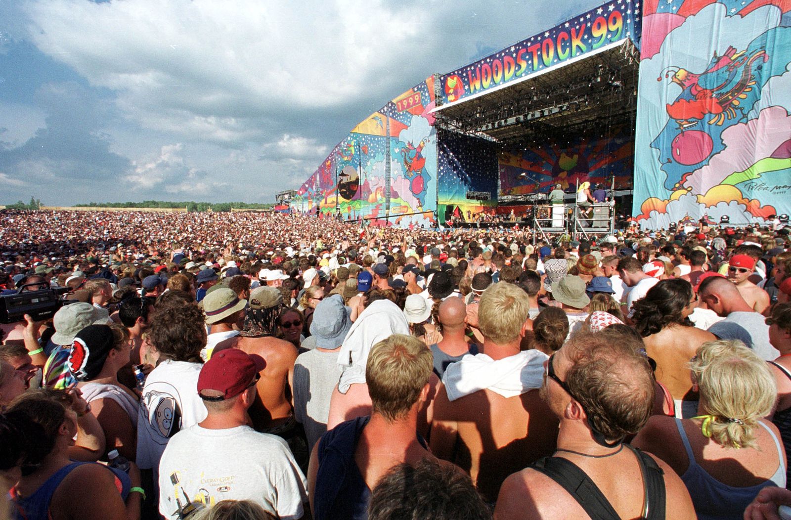 How many people died at Woodstock 99? Deaths, injuries, trench mouth