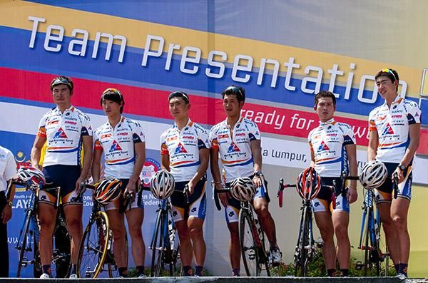 The MAX Success Sports team.