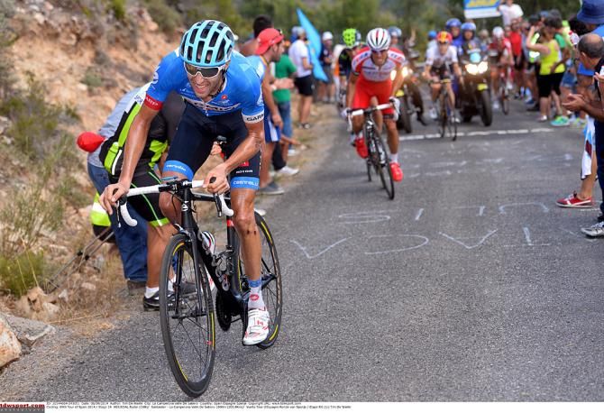 Ryder Hesjedal (Garmin-Sharp) digs deep to get a gap on La Camperona