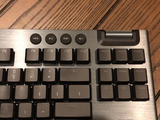 Logitech G915 TKL