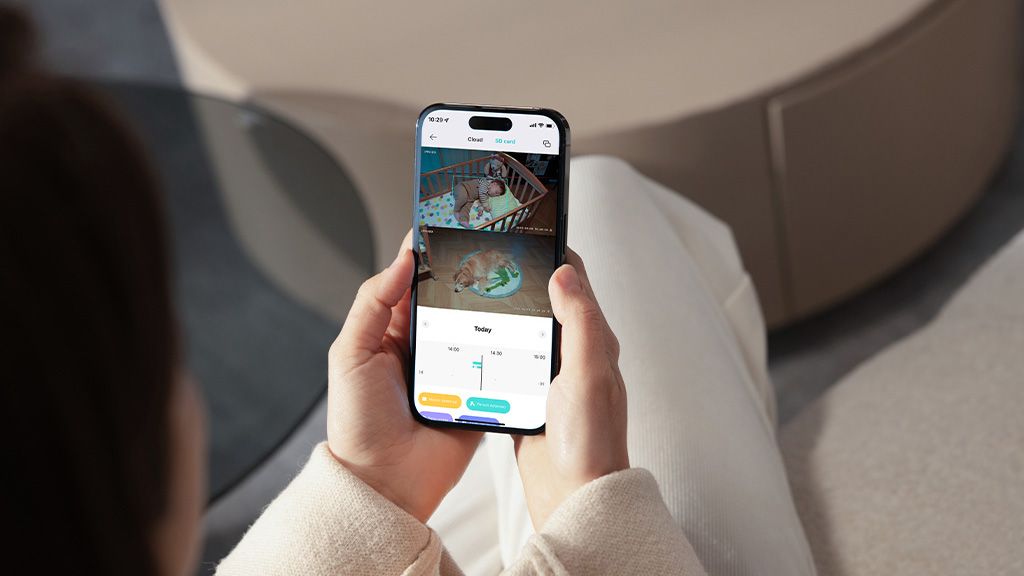 An image of the IMILAB C30 Dual's app in a person's hands