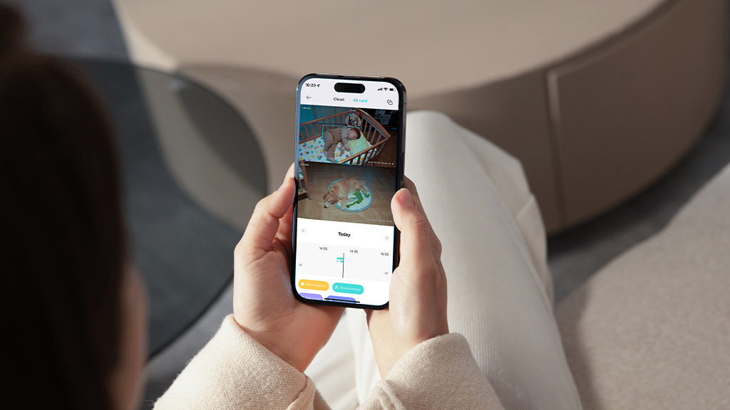 An image of the IMILAB C30 Dual's app in a person's hands
