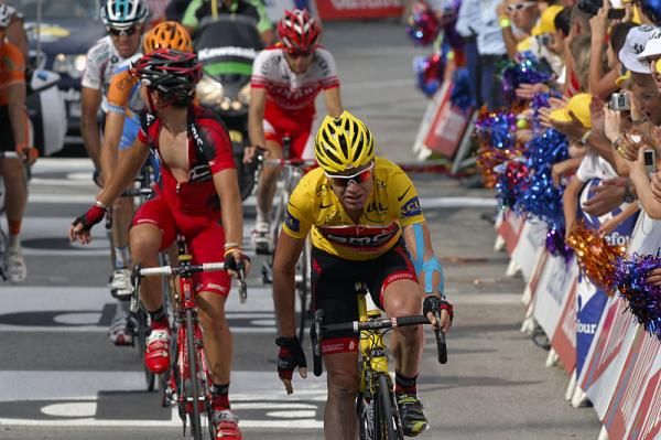 Cadel Evans (BMC Racing Team) fought valiantly to defend his yellow jersey, despite a fractured elbow.