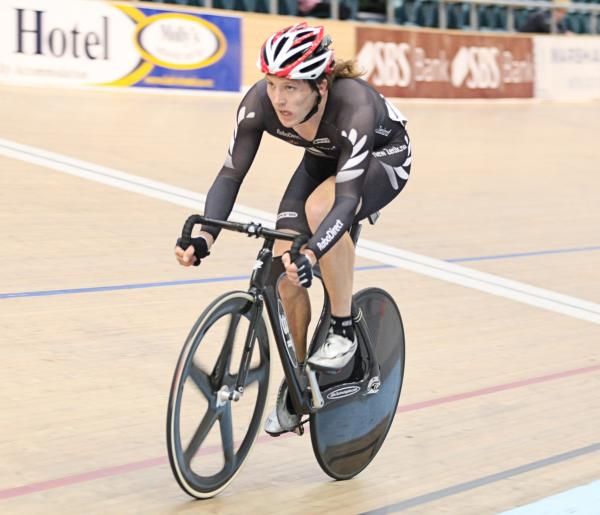 Shane Archbold wins the omnium