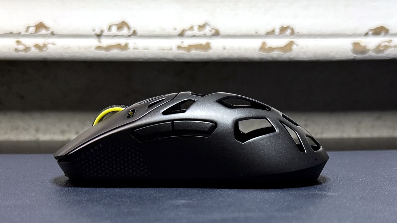 Corsair Sabre V2 Pro Wireless MG