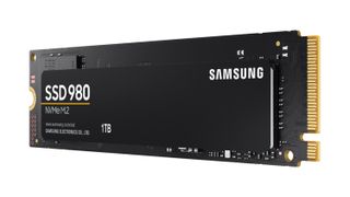 Samsung 980 mot en hvit bakgrunn