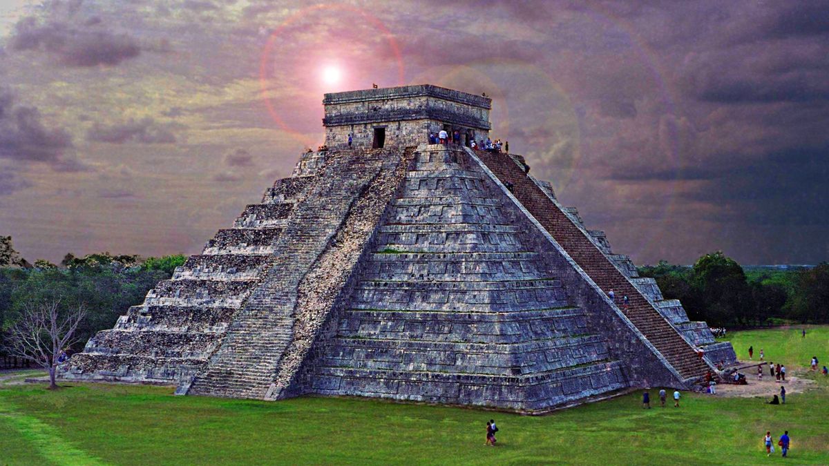 Inside Ancient Maya Pyramids: Experts Unravel Symbolic and Practical Meanings - cover