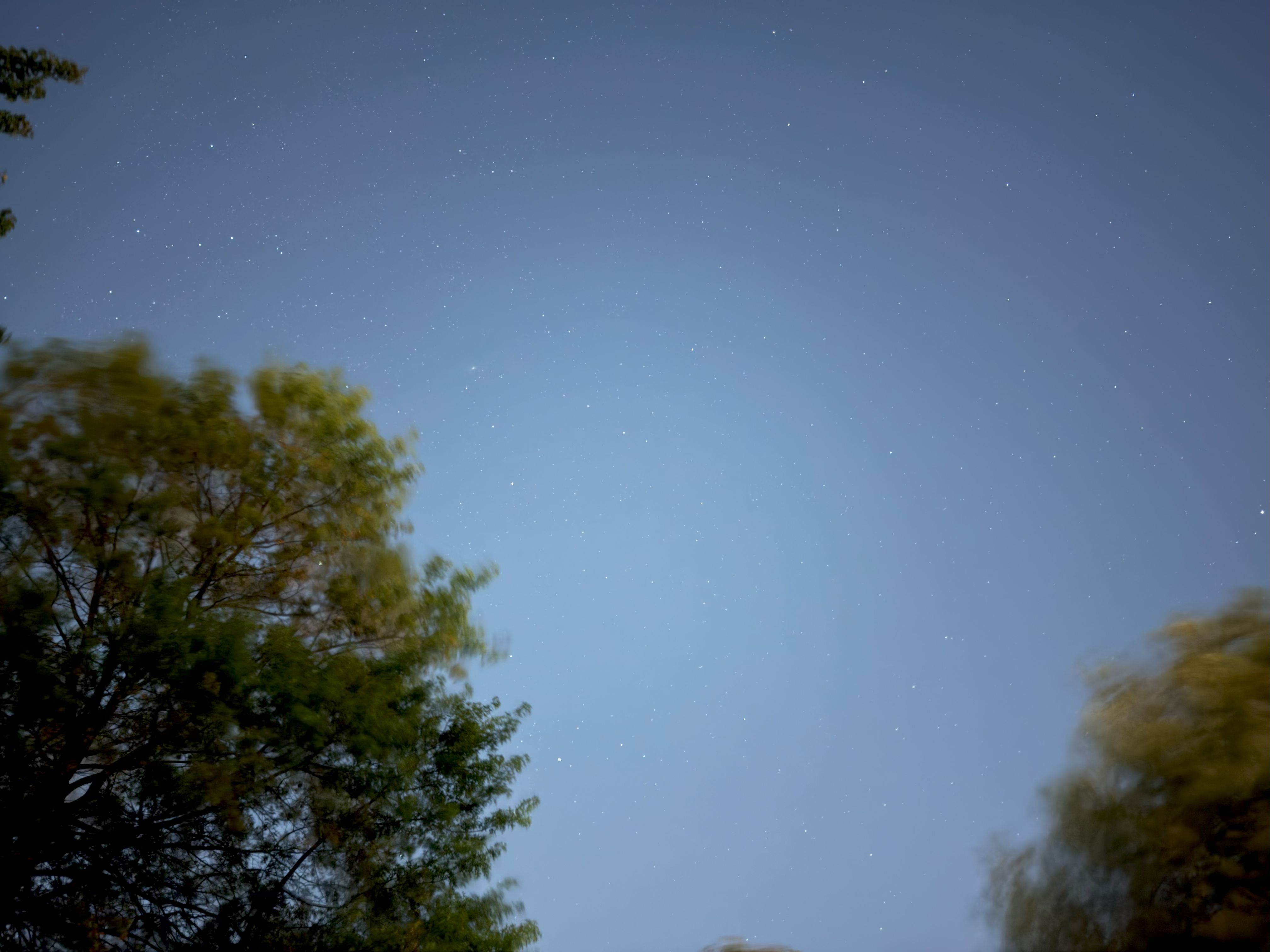 Apple iPhone 17 Pro astrophotography Andromeda Galaxy.