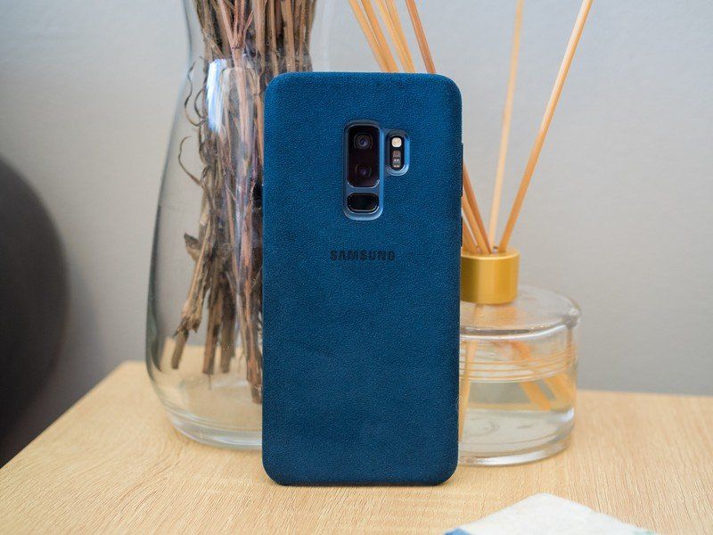 Samsung Galaxy S9+ Alcantara case