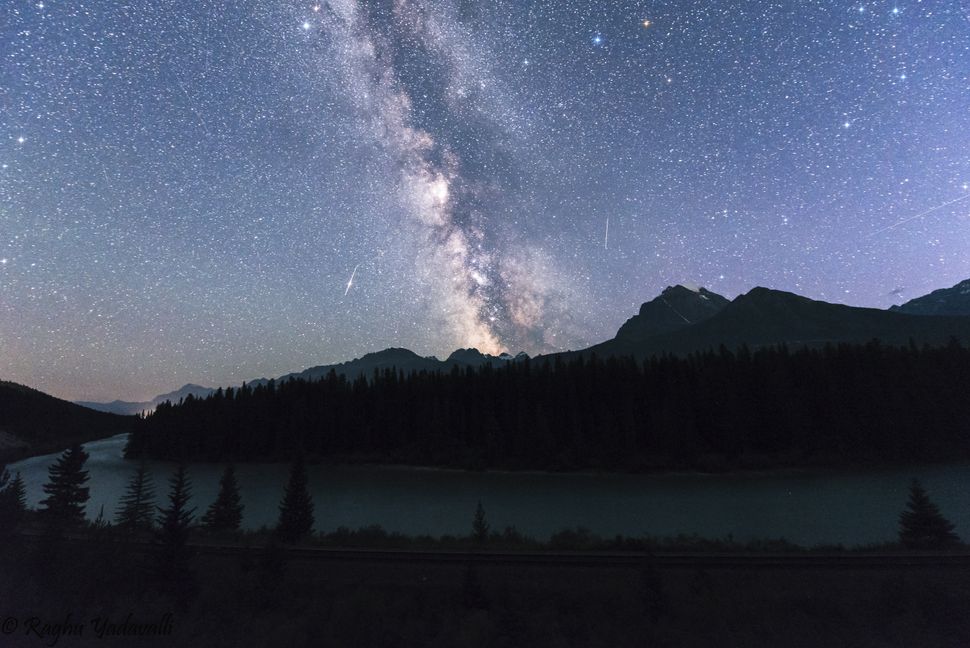 Wow! Night Sky Explodes with Meteors, Aurora and Milky Way for ...