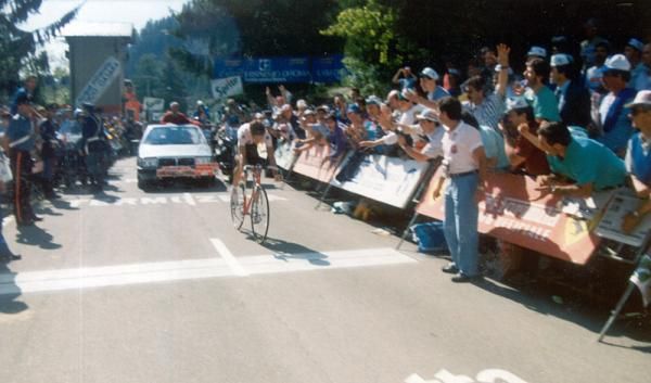 Giro leader Andy Hampsten stopped the clock with the fastest time for the stage 18 time trial.