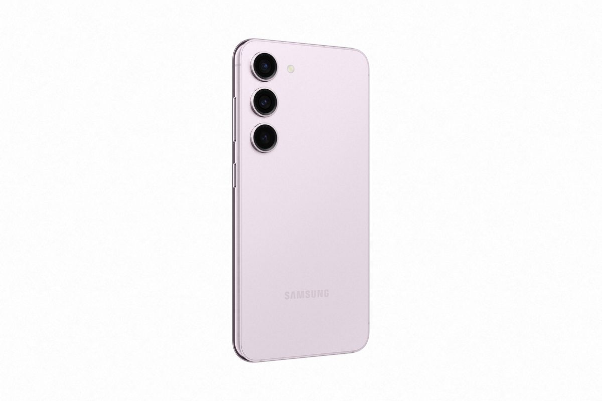 Official images of the Galaxy S23 in Lavender, from the back