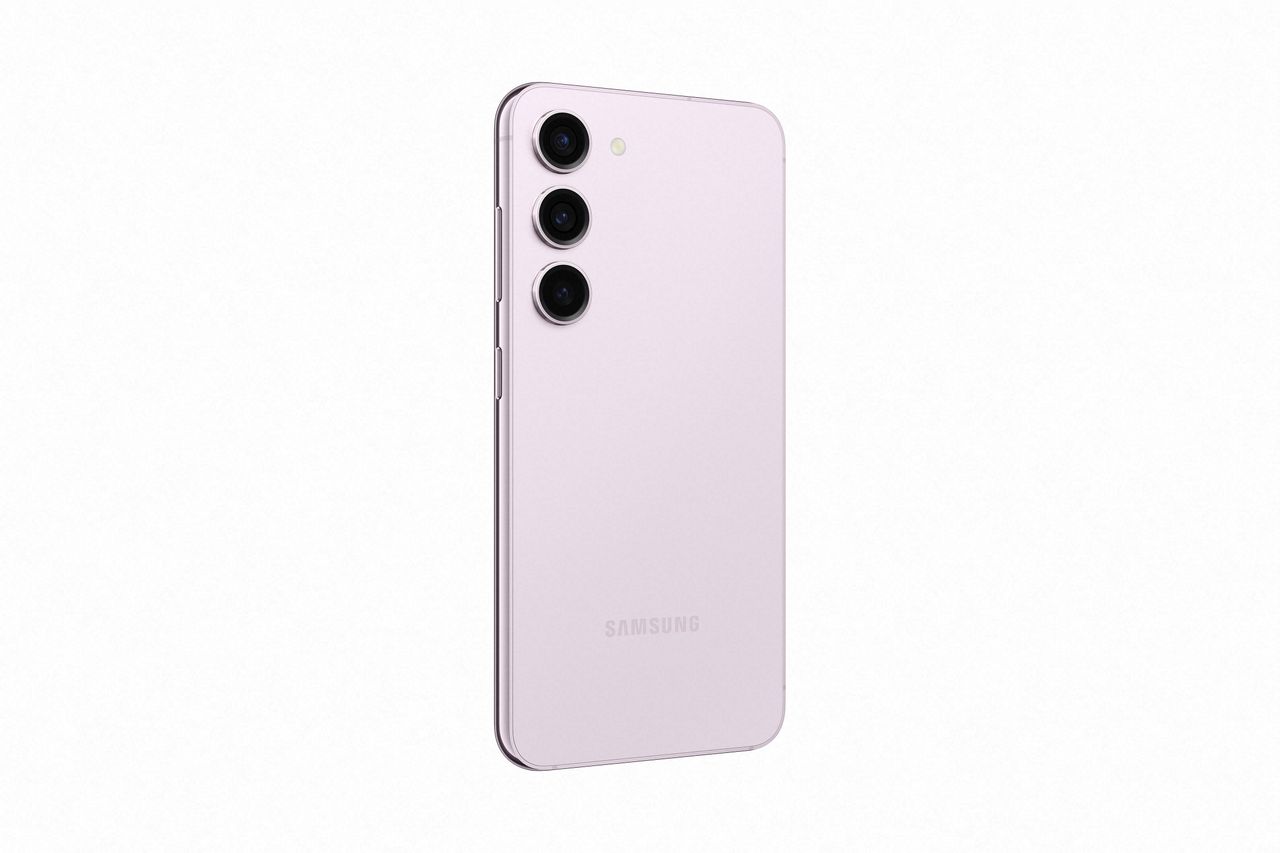 Official images of the Galaxy S23 in Lavender, from the back