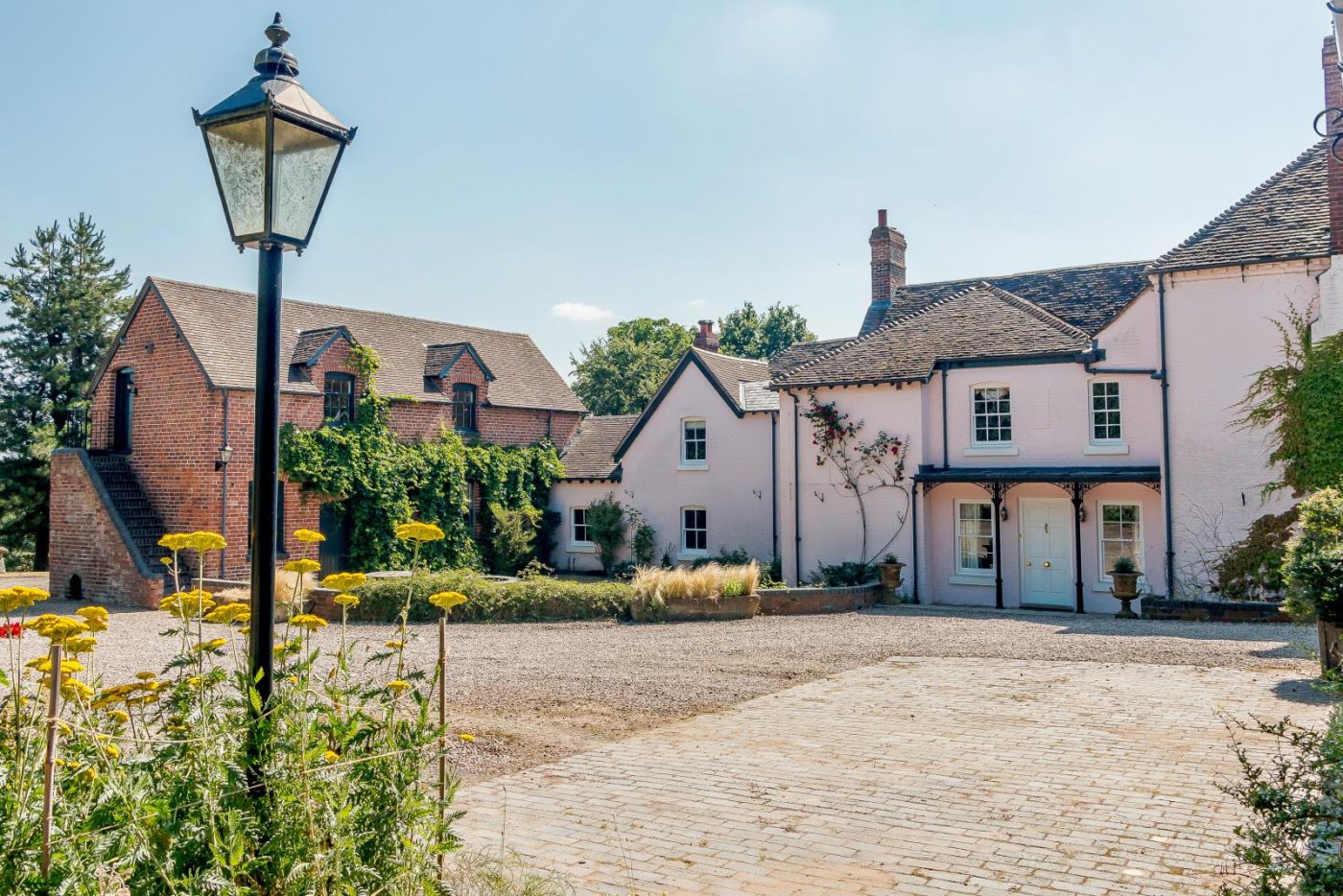 Elm-Hill-house-2-e1623672915960.jpg