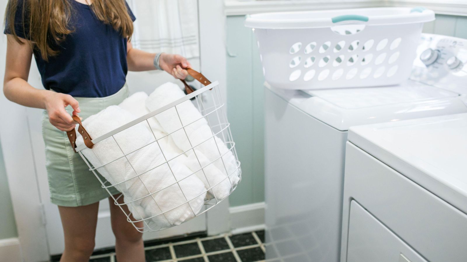 How to wash towels with vinegar according to cleaning pros