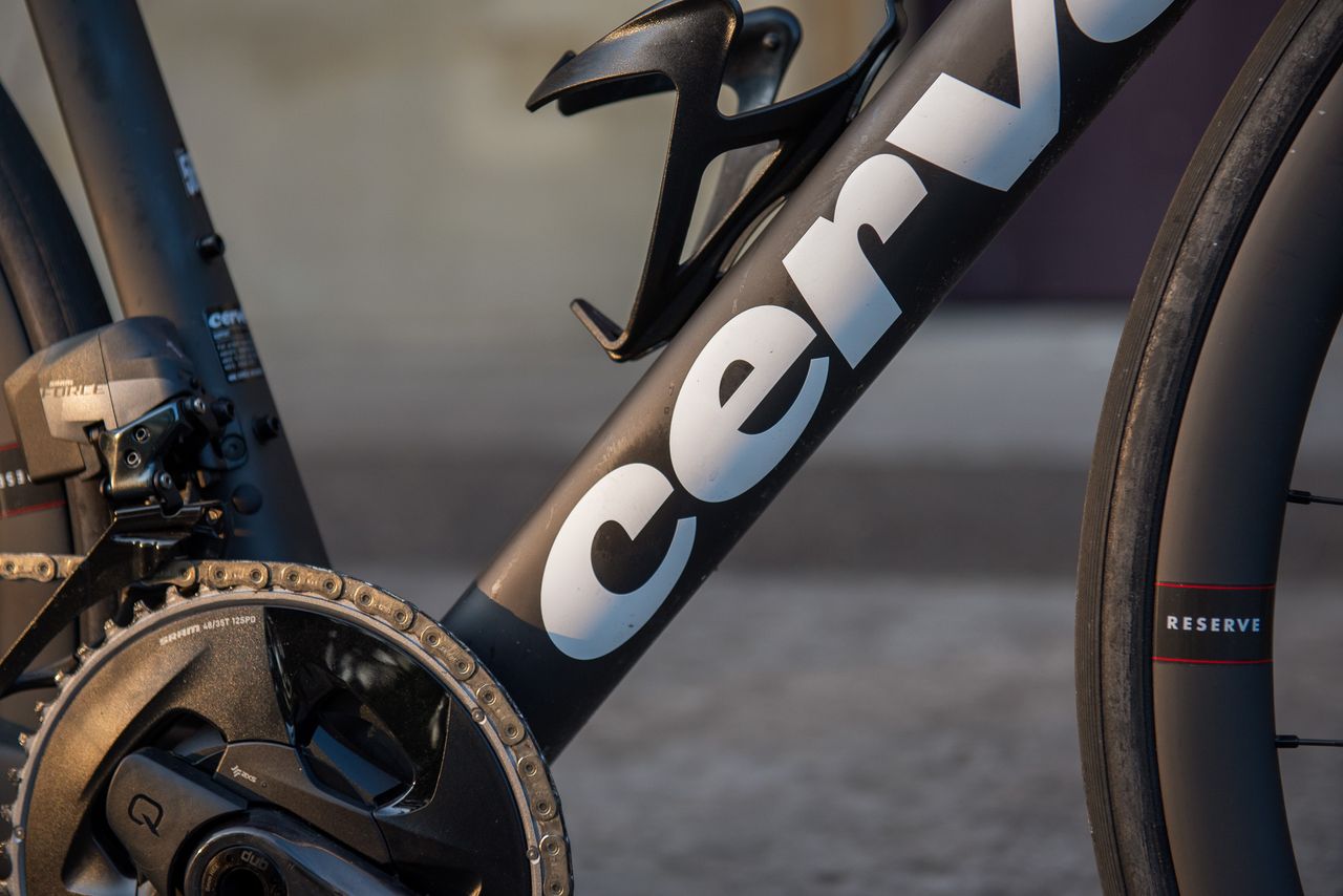 Cervelo R5 Sram AXS bike images and detailss