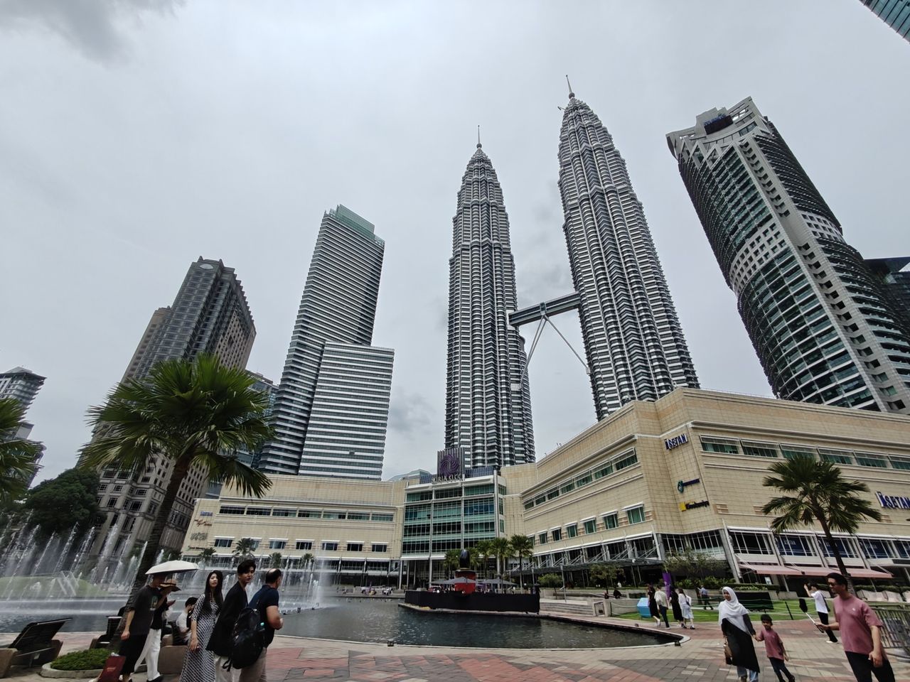 OPPO Find N5 camera images