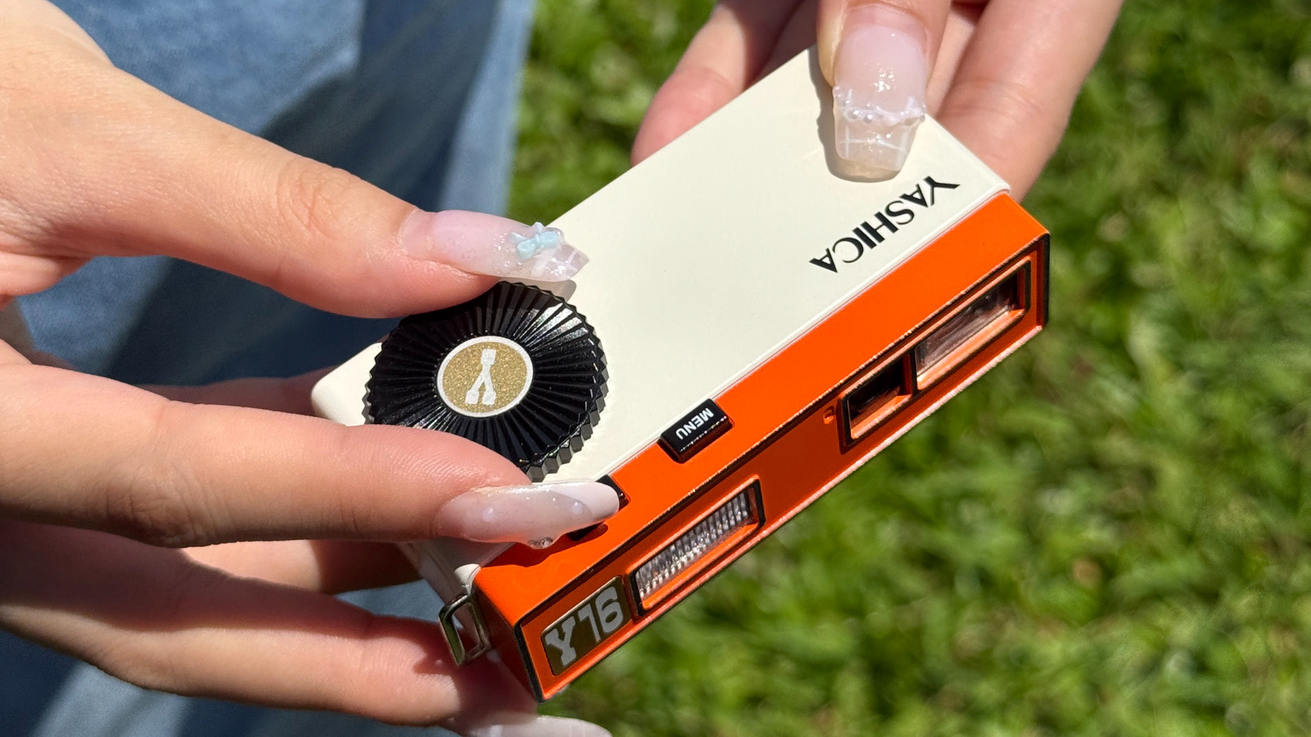 The Yashica Y16 digital compact camera