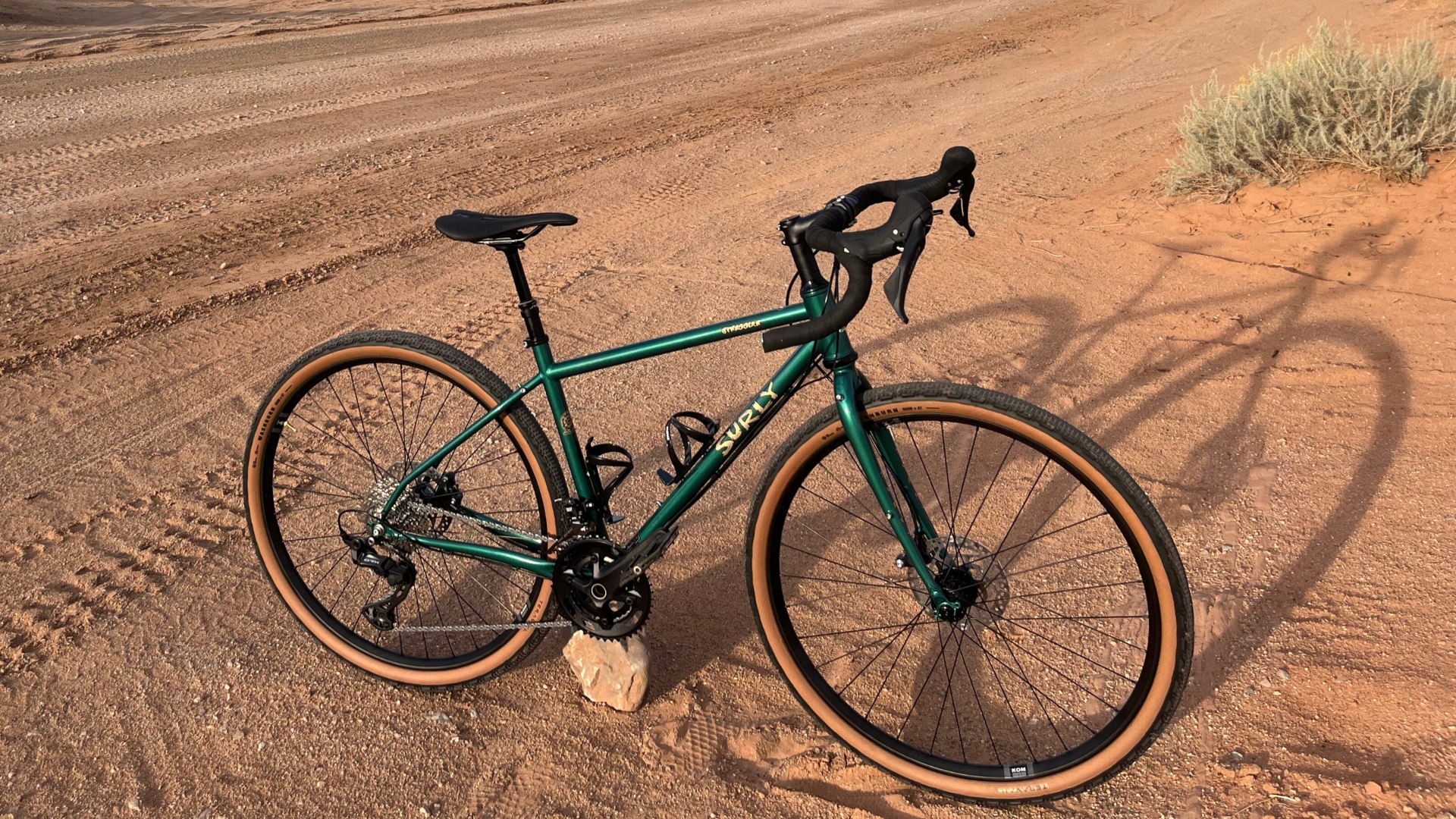 The 2025 Surly Straggler
