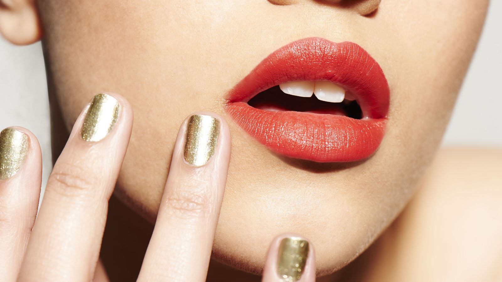 Why You Shouldn't Touch Your Face Touching Face Habit Marie Claire