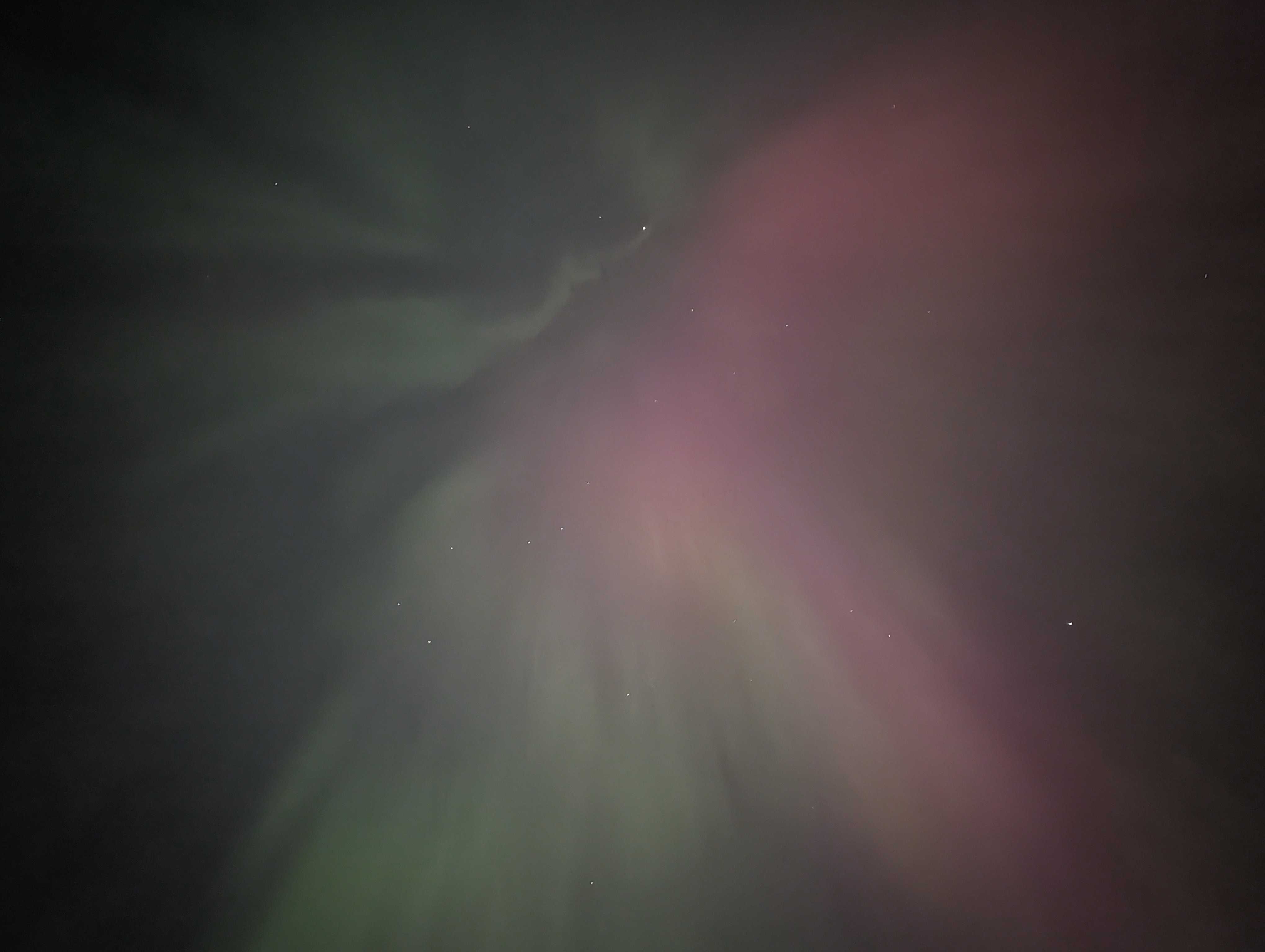 I took photos of the northern lights with my Pixel 8 Pro and Galaxy S24 Plus — the results were very different