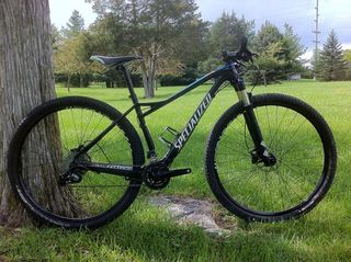 The Specialized Fate Comp is a carbon 29er for women