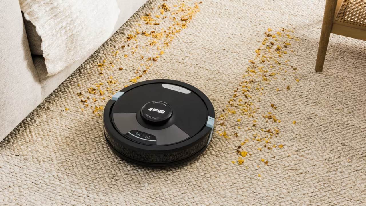 Shark PowerDetect ThermaCharged 2-in-1 Robot Vacuum and Mop