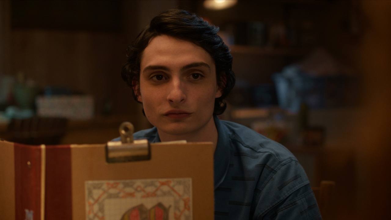 Mike as the D&amp;amp;D dungeon master in the Wheeler basement in Stranger Things Season 5x08