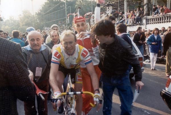 Laurent Fignon has just won his first Milan-San Remo in 1988.