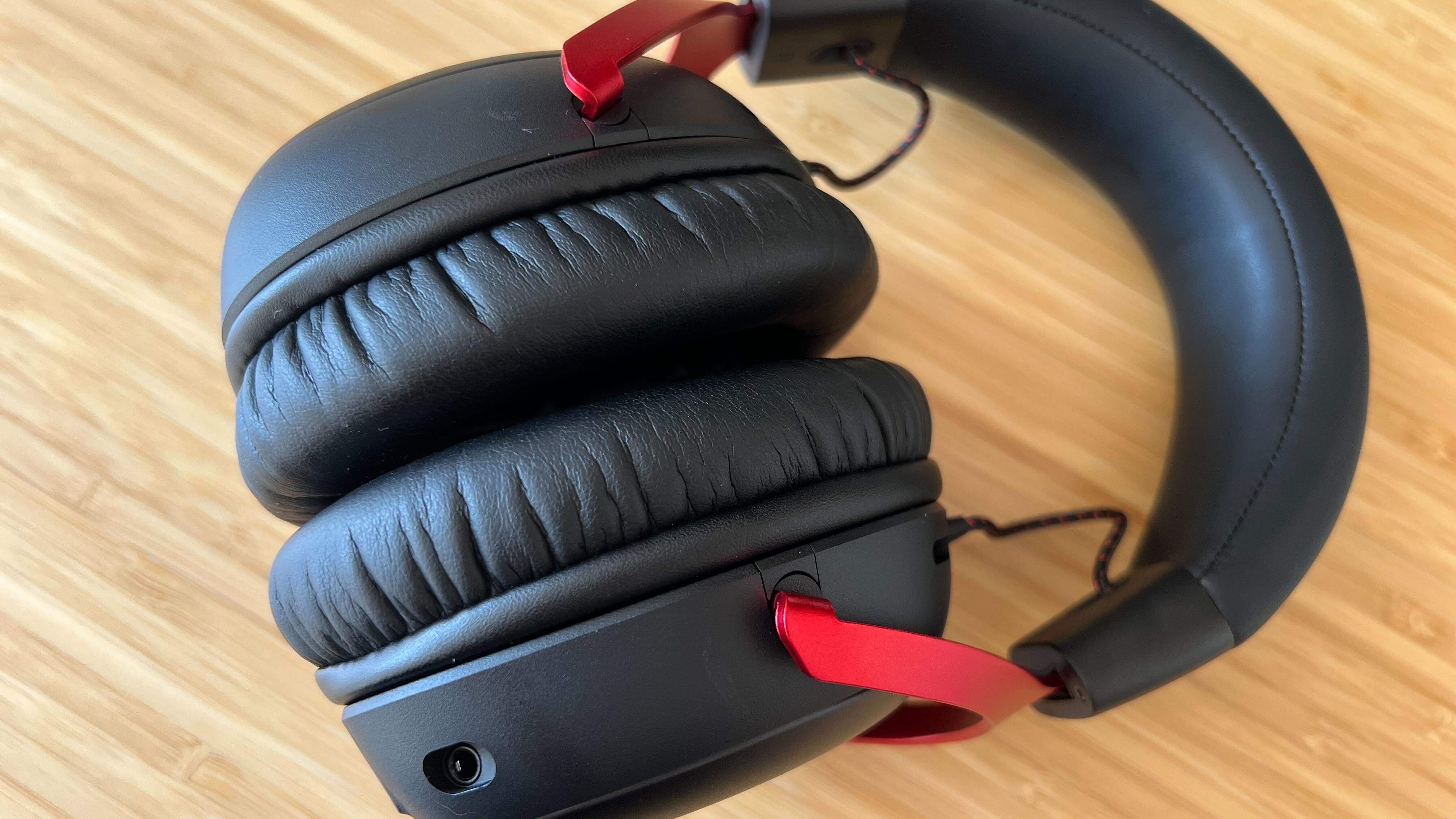 HyperX Cloud 3 Wireless review: “comfort and battery at the expense of functionality”