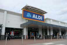 Aldi store, Century Retail Park, Watford 