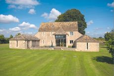 Leighterton-Barn-copy.jpg