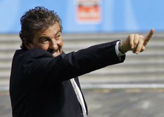 Mexico coach Ricardo La Volpe gives instructions during the 2006 Confederations Cup in Germany.