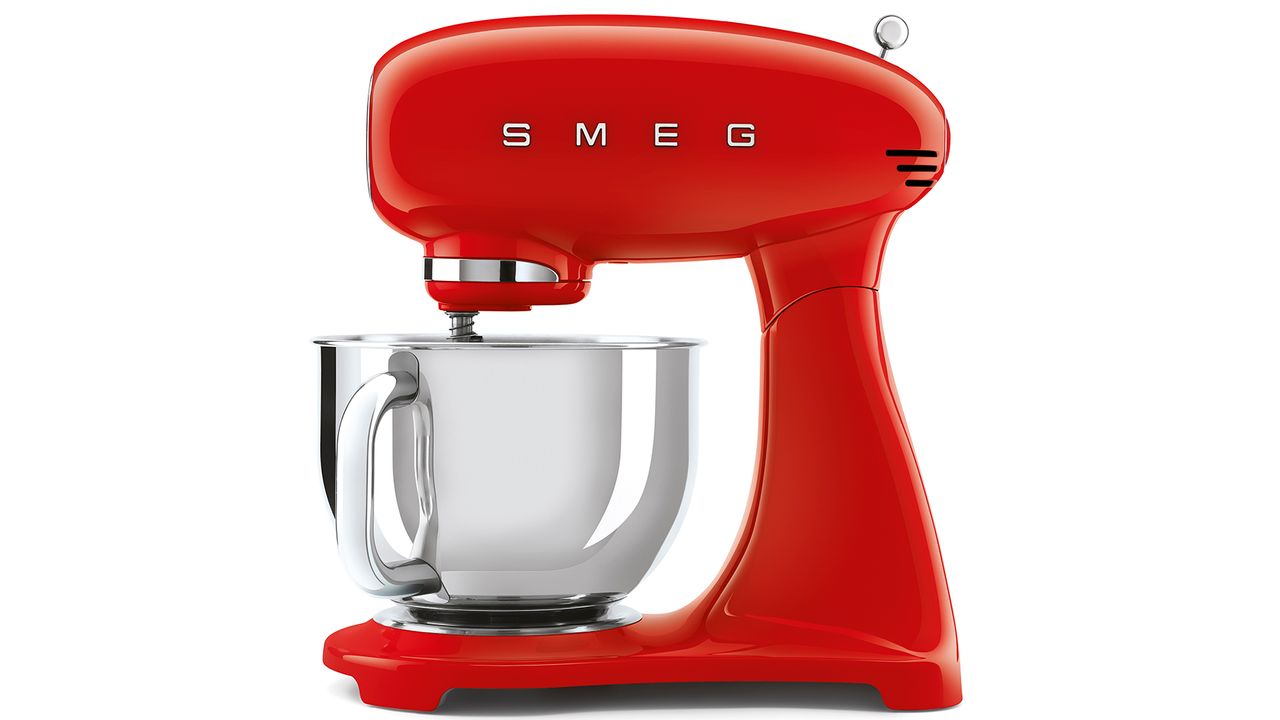 Smeg stand mixer in red