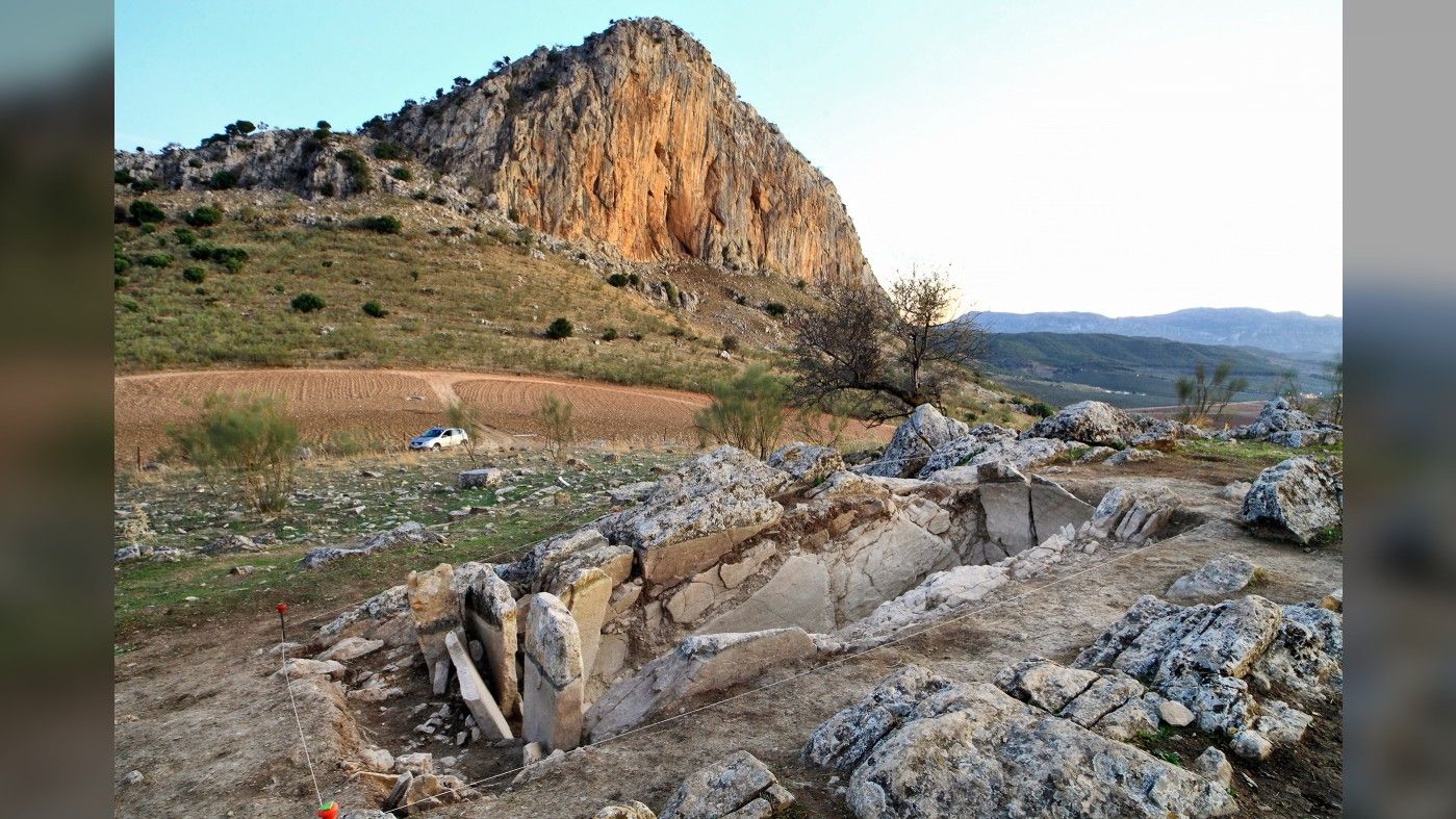 5,400-year-old tomb discovered in Spain perfectly captures the summer solstice
