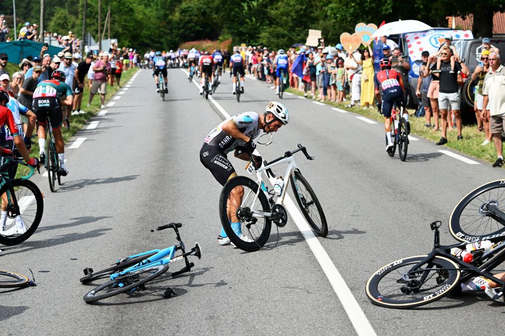 LIMOGES FRANCE JULY 08 Mikel Landa of Spain and Team Bahrain Victorious after being involved in a crash during the stage eight of the 110th Tour de France 2023 a 2007km stage from Libourne to Limoges UCIWT on July 08 2023 in Limoges France Photo by Frank Faugere PoolGetty Images